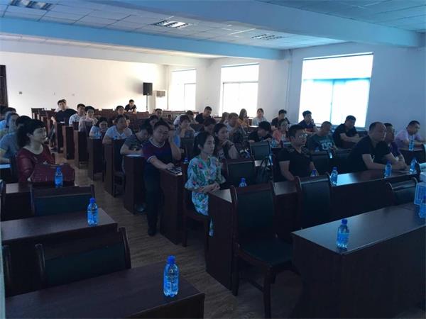 遼中區政府各委辦局人員參與培訓會1.jpg 遼中區政府各委辦局人員參與培訓會1.jpg