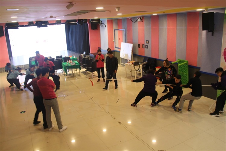 室內拓展環節2.jpg 室內拓展環節2.jpg