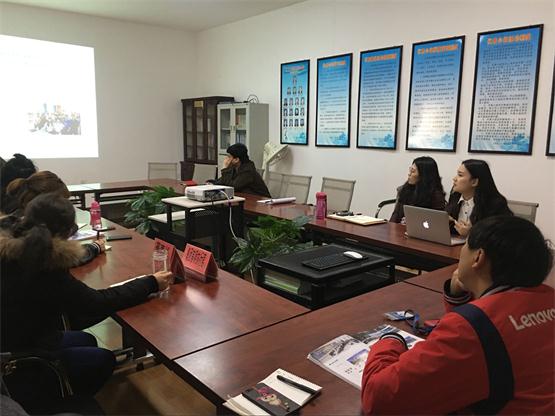 馮經理對大家提出的疑問進行詳細解答.jpg 馮經理對大家提出的疑問進行詳細解答.jpg