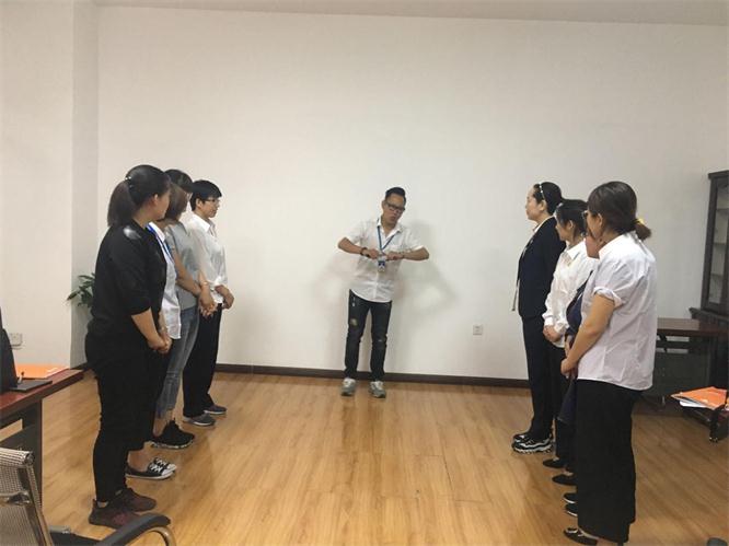 新員工入職培訓(xùn)5.jpg 新員工入職培訓(xùn)5.jpg