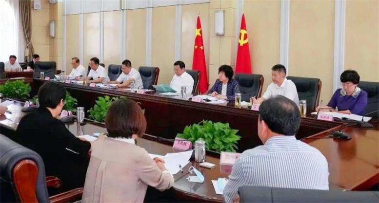 遼聯信息曹玉學董事長參加遼陽市民營企業家座談會.jpg 遼聯信息曹玉學董事長參加遼陽市民營企業家座談會.jpg