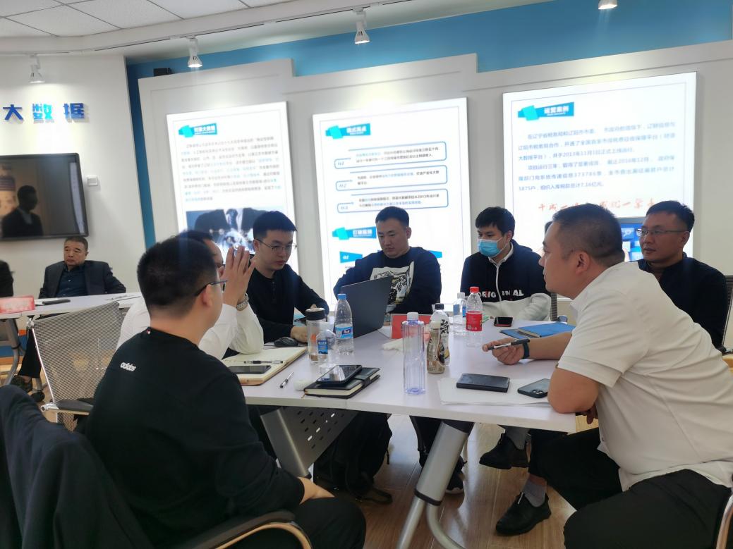 第一小組答辯討論.jpg 第一小組答辯討論.jpg