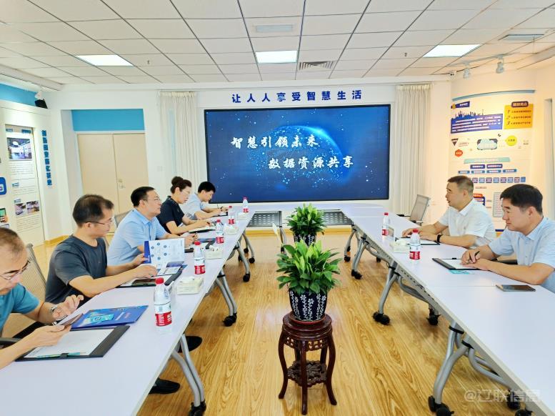 遼陽市委常委、統戰部長霍慶生蒞臨遼聯信息調研指導5.jpg 遼陽市委常委、統戰部長霍慶生蒞臨遼聯信息調研指導5.jpg